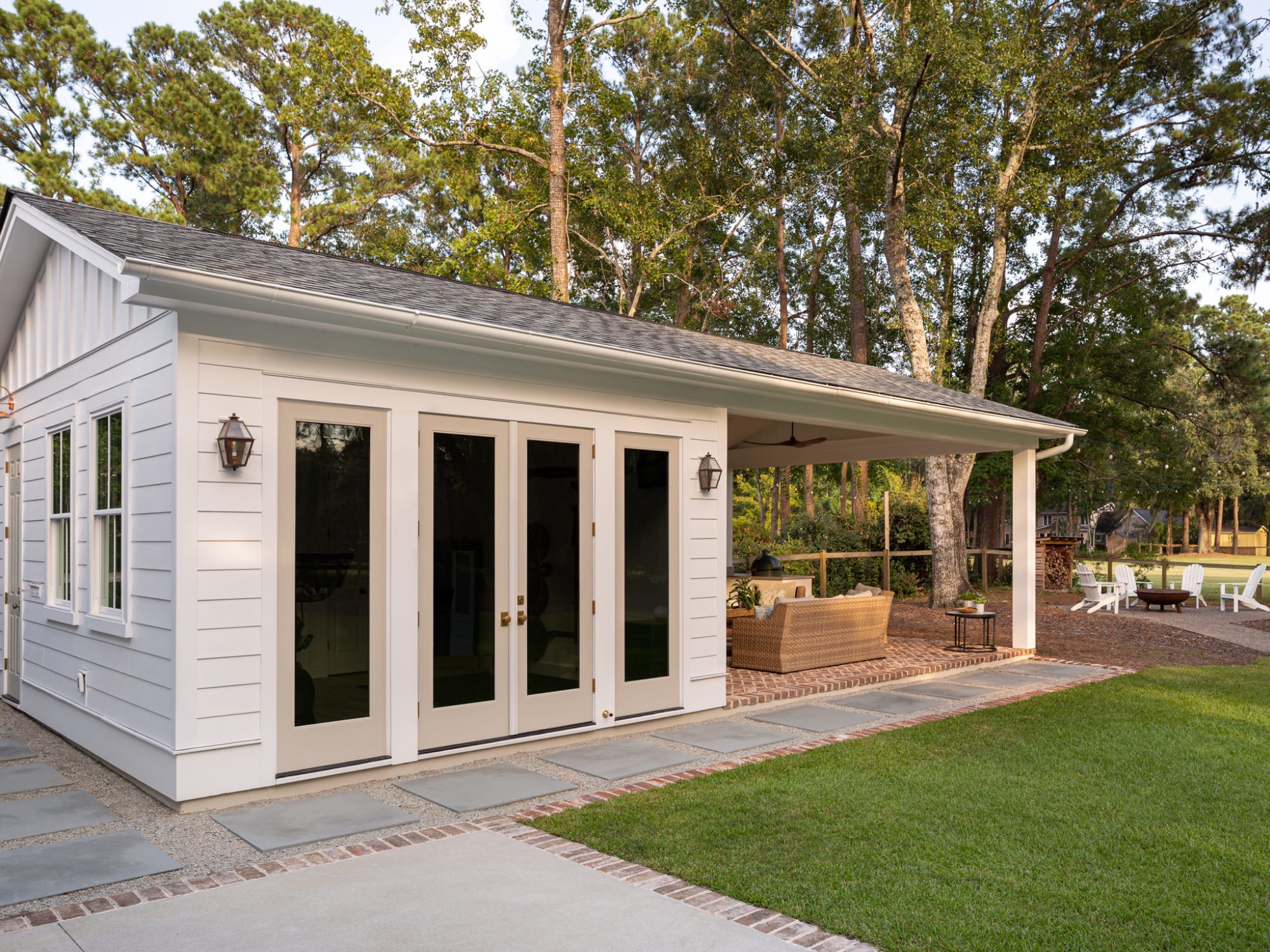 poolhouse in backyard on a gold course - architectural team setup