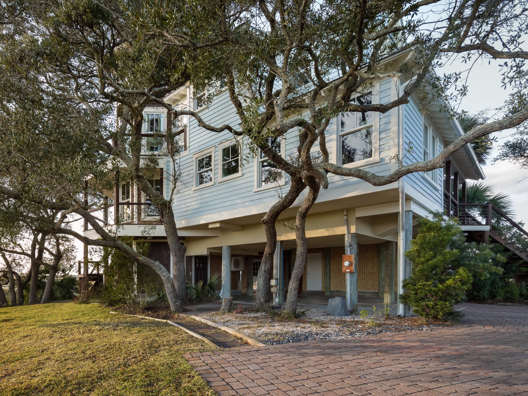 Architect vs Interior Designer - Coastal Creek Design